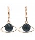 Rose goldkleurige oorbellen met een mooie hanger