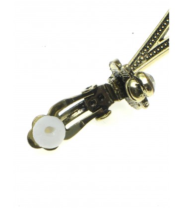 Oudgoudkleur oorclips met hanger en heldere strass steentjes