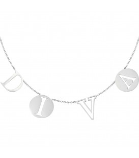 zilverkleurige ketting met diva letters