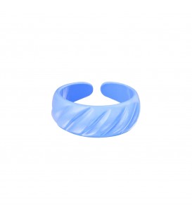 blauwe metalen ring met mooie vormen