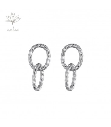 Zilveren oorhangers van 2 ringen en een gedraaid motief (925)