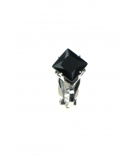 Oorclips met zwarte vierkante strass steen (6 mm) in zilverkleur zetting