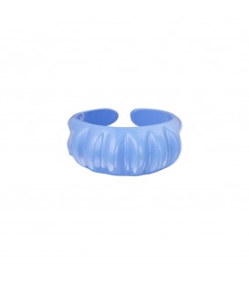 blauwe candy ring met verticale ribbels