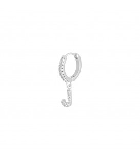 Zilverkleurige oorbel met steentjes en hanger met de letter J