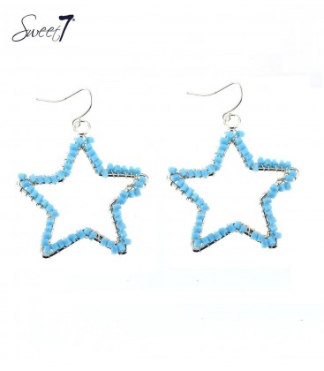 Zilverkleurige oorhangers met kleine blauwe kraaltjes