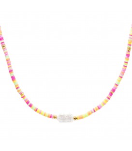 halsketting met kleurrijke kralen en een parel