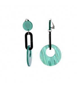 Groen gekleurde oorclips met een zwart element in het midden
