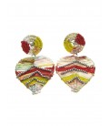 Gekleurde oorbellen met hartvormige hanger en raffia