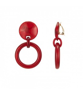 Rode oorclips van getinte hars