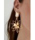 Goudkleurige bloemen oorhangers met steentjes