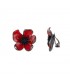 Rode Bloem Oorclips met Zwart Hart - Stijlvolle Modeaccessoires