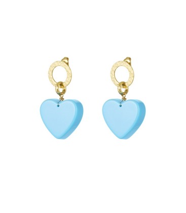 Licht blauwe harten oorhangers met een goudkleurig oor stukje
