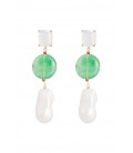 Groene oorhangers met een witte imitatie parels