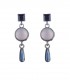 Blauwe oorclips met een groen gekleurde inleg in de hanger
