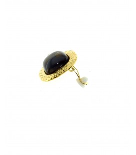 Taupe kleurige oorclips met een goudkleurige rand