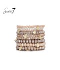 Camel kleurige armbanden set met kralen en hartjes bedels