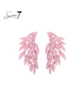 Roze oorhangers met glas steentjes