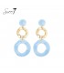 Blauwe oorhangers met een goudkleurig element