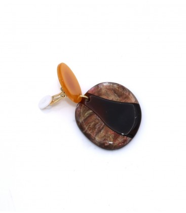 Mooie oorclips bruin met een ovaal oranje oor stukje