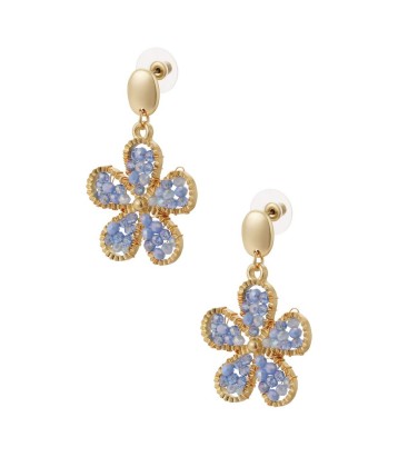 Goudkleurige oorhangers met bloemen bedel en blauwe glas kraaltjes