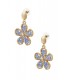 Goudkleurige oorhangers met bloemen bedel en blauwe glas kraaltjes