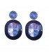 Paars gekleurde oorclips met een donker blauw rand