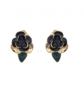 Oorclips met blauw bloemmotief en groen blad