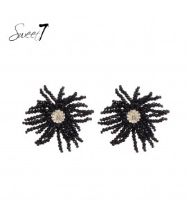 Zwarte oorhangers met strass steentjes en kralen