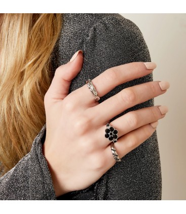 Zilverkleurige smalle croissant ring met zwarte zirkoonstenen (16)