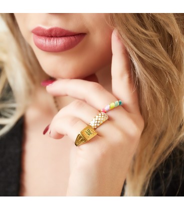 Zilverkleurige ring met groene tekst 'LOVE' (16)