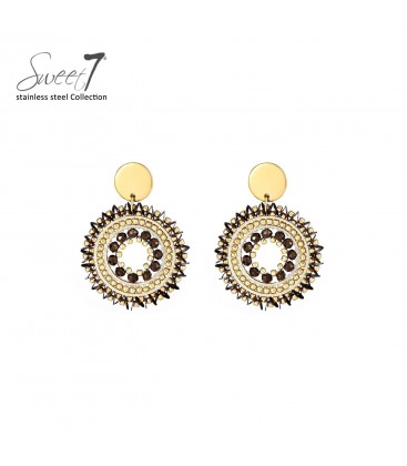 Oorbellen met ronde bruine glas kralen en goudekleurige ring