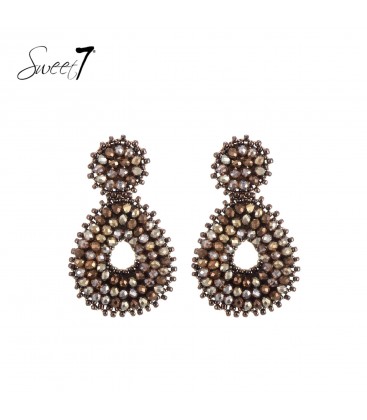 Oorbellen bruin met glinsterende glas kralen in druppelvorm