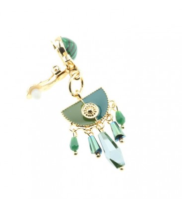 Oorclips groen met glas kralen en bedels