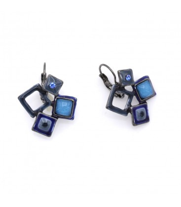 Oorbellen met blauwe vierkante vormen en glas steentje