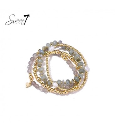 Armband met grijs natuursteen kralen en goudkleurige details