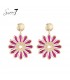 Oorbellen goudkleurig met fuchsia roze inleg