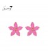 Oorbellen met roze bloem en goudkleurige rand