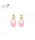 Oorbellen met goudkleurige knop en roze ovale hanger