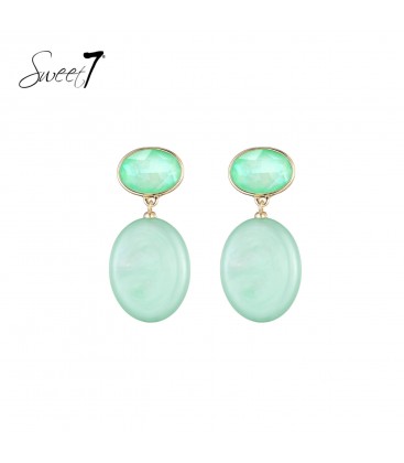 Oorbellen met mint groene facetsteen en ovale hanger